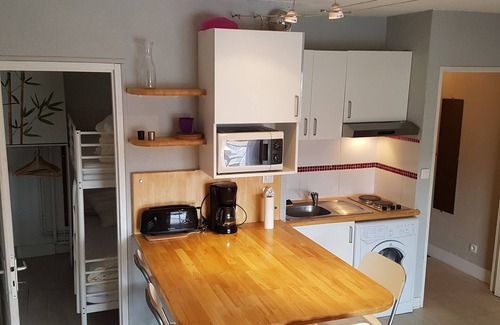 La Faviere Apartment | Nice studio modern and comfortable 4 people 200 m from the beach. Wireless.