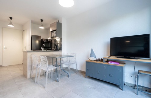 Serignan Villa | Nice Villa with garden for 4 pers near the beach