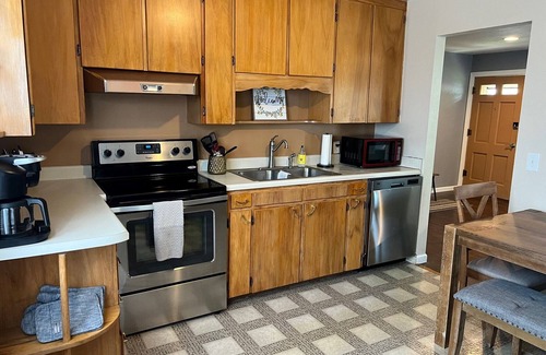 Rapid City House | Nicely decorated 2+ BR home in quiet neighborhood