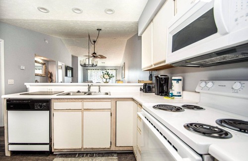 Carolina Forest Condo | !Nicely decorated 2Br/2Ba gated condo with waterway views, tennis and more!