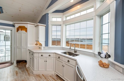 Bailey Island House | Nicest Waterfront in Maine w/Private Beach!