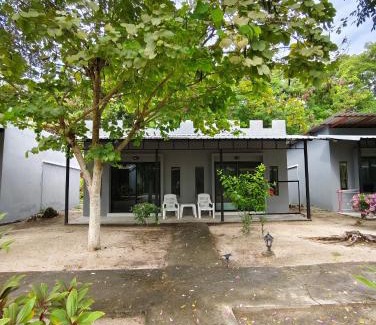 Thong Sala Hostel | Nicha Resort Koh Phangan