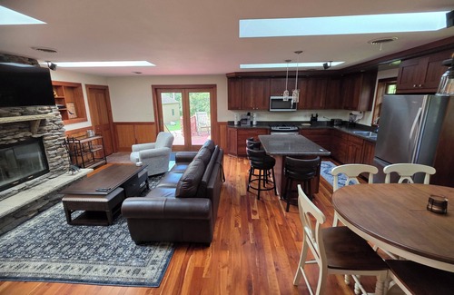 Mayville Cabin | Nick's Nook - Charming 3-bedroom cabin in Mayville - Close to CHQ and CHQ Lake