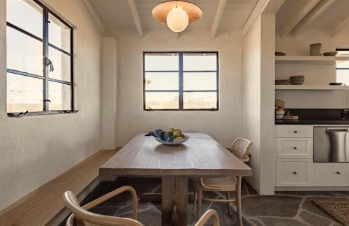 Yucca Valley House | Nickey Kehoe- Heiwa Cottage Pool and Spa