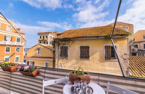 Old Town Apartment | Nicols House in Corfu Town by Konnect