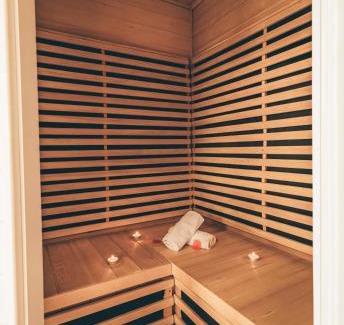 Le Barcares Apartment | Nid Doré - Suite bien-être avec sauna & balnéo privatifs