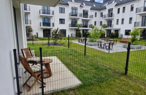 Slupsk Apartment | Niebieski apartament w Wileńska Park i prywatne miejsce w garażu podziemnym