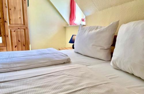 Suderstapel Hotel | Niemeyers Landgasthof und Pension