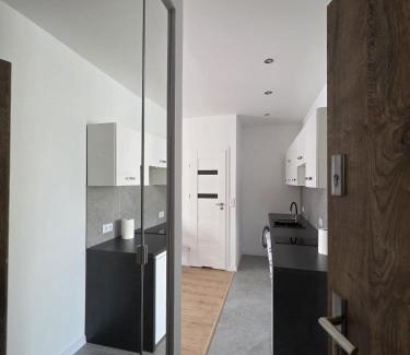 Krasnik Apartment | Niepodległości Park View Studio by BookingHost