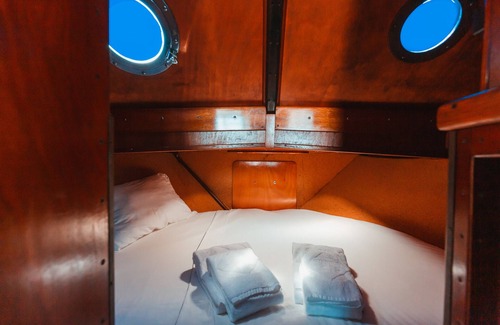Canidelo Boat Rental | Night on Board Chris-Craft Douro Experience