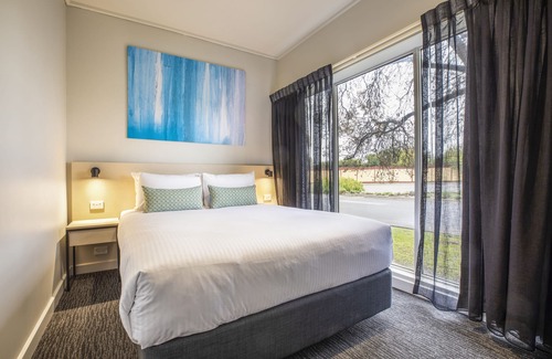Thomastown Hotel | Nightcap at Excelsior Hotel