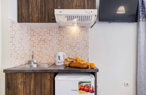 Nikiana Apartment | Nikiana Club - Studio 6 with Mountain View, Shared Pool & Wi-Fi
