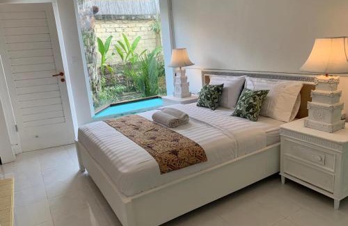 Batubelig House | NIKINIKO Beach House by Lolavillas - 100mts to the beach
