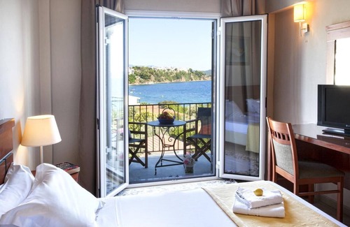 Skiathos Town Hotel | Nimfi Hotel