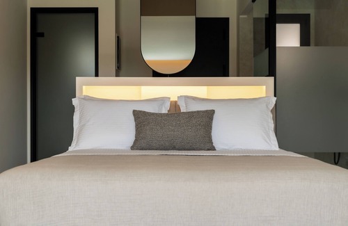 Skiathos Town Hotel | Nimfi Suites
