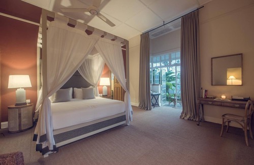 Demodera Hotel | Nine Skies