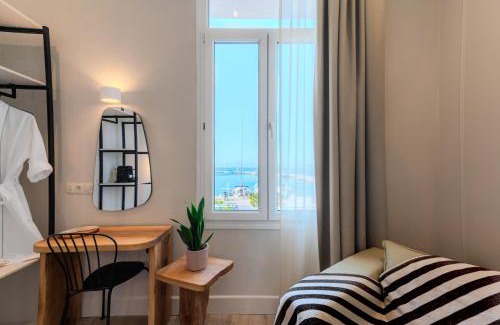 Thasos Town Apartment | NINETEEN O FIVE