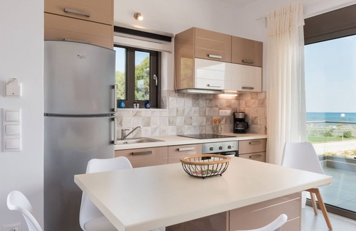Nopigia Apartment | Niovi Seaside Suites (2+2 persons /First Floor)