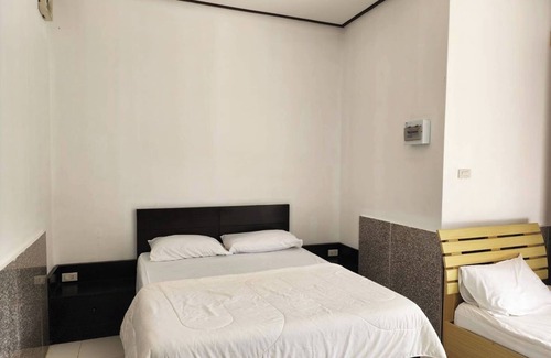 Nong Nam Daeng Hotel | Nipa House Khoayai Villa