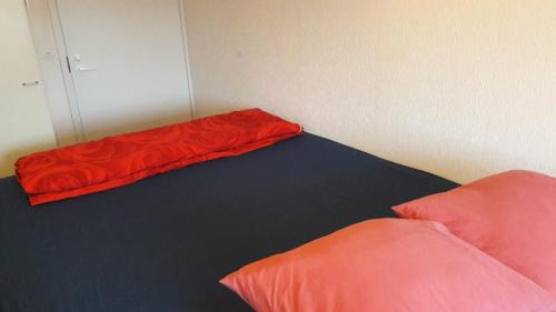 Oulu House | Nipu -Beside City Center, Bus and Train Station
