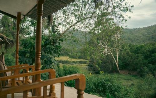 Kodaikanal House | Nirvana 'By the lake'
