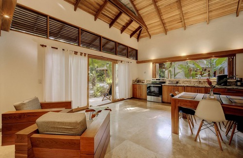 Chiguata Ski Chalet | Nirvana House. Tropical balinese style house