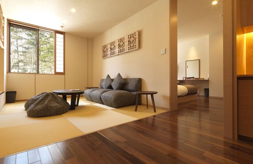 Niseko Hotel | Niseko Konbu Onsen Tsuruga Besso Moku No Sho