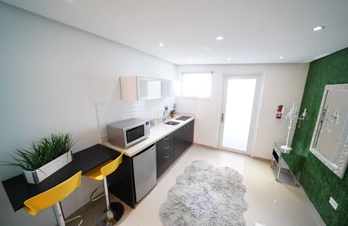 Isla Verde Apartment | nIsla Verde Beach! Charming & Modern Apt -SOLAR SYSTEM/PET LOVERS!nn