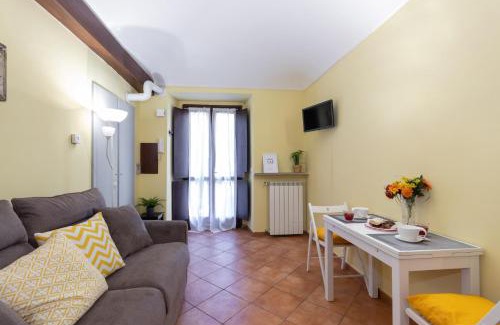 Historic Centre Apartment | Nizza Studio Apartments by Wonderful Italy