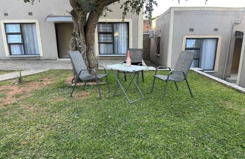 Mbombela House | Nkandla Yethu Guest House