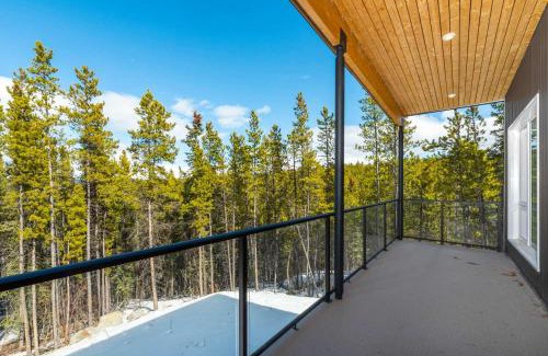 Whitehorse Apartment | NN War Eagles Nest Ravens Ridge 1bed 1 bath