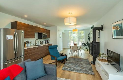 Whitehorse Apartment | NN War Eagles Nest Ravens Ridge 1bed 1 bath
