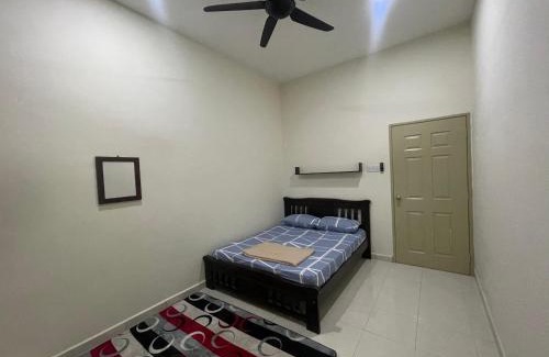 Tersusun Pundut House | No 61 Nazirin Homestay Tmn Indah Raya 2 Manjung Lumut
