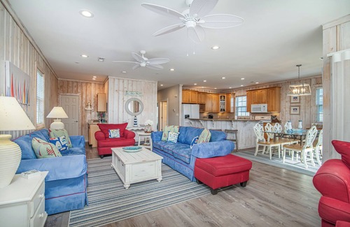Litchfield by the Sea House | No Hurry Private home in Litchfield by the Sea pool access close to beach