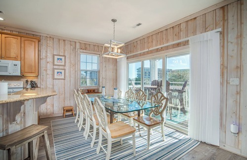 Litchfield by the Sea House | No Hurry Private home in Litchfield by the Sea pool access close to beach