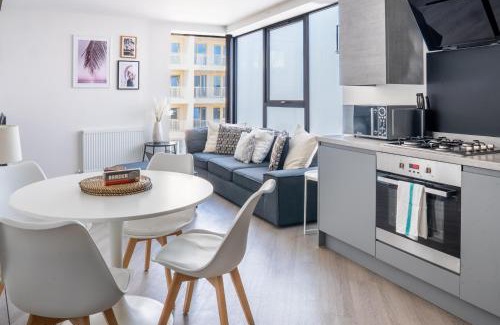 Poole Apartment | No Seven Harbour Side