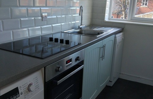 Stratford-upon-Avon Apartment | No shared access. 10 mins to RSC Theatre, restaurants & town centre