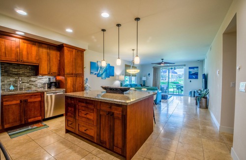 Poipu Condo | No stairs, Central AC, Steps to the pool, Jacuzzi, Gym, 2 car parking