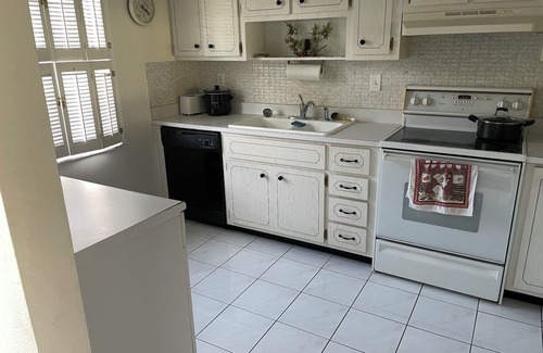 Villas Condo | NO steps, park in front of door, spic'n'span fully furnished, quiet corner unit