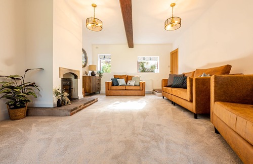 Wimbolds Trafford Cabin | No1 Little Barrow Barns