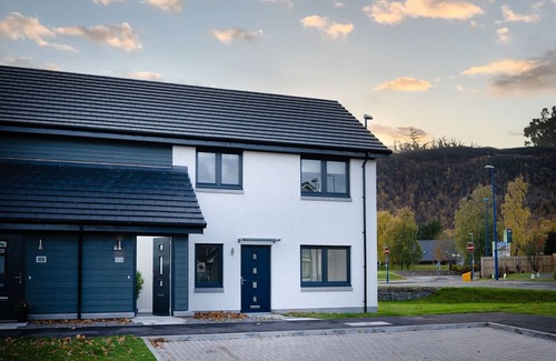 Aviemore Apartment | No2 Bynack House - an apartment that sleeps 4 guests in 2 bedrooms