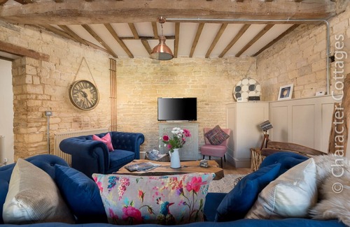 Blockley Apartment | No4 The Old Coach House is a luxurious retreat in scenic Blockley
