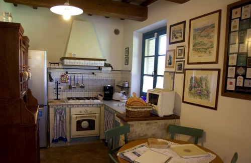 Piedicolle Apartment | Noce, Characteristic chalet in Umbria with SPA, jacuzzi, garden, stunning view.