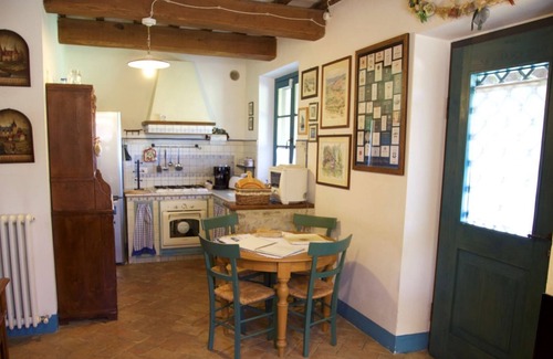 Piedicolle Apartment | Noce, Characteristic chalet in Umbria with SPA, jacuzzi, garden, stunning view.