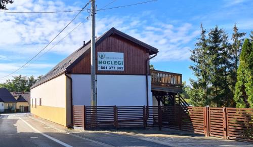 Powidz Apartment | Noclegi Pod Modrzewiem