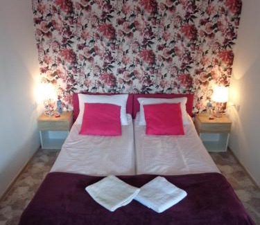 gmina Olsztyn Bed & Breakfast | Noclegi-SKAŁKA