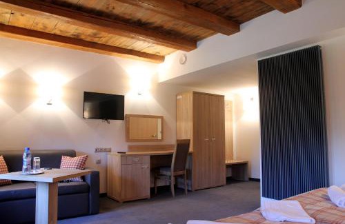 Olszowa Bed & Breakfast | Noclegi Złota Podkowa