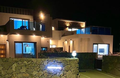 Hallim House | Nolgureum private pool villa
