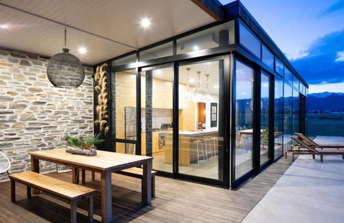 Twizel House | NOMAC No8, Luxury holiday home, Twizel