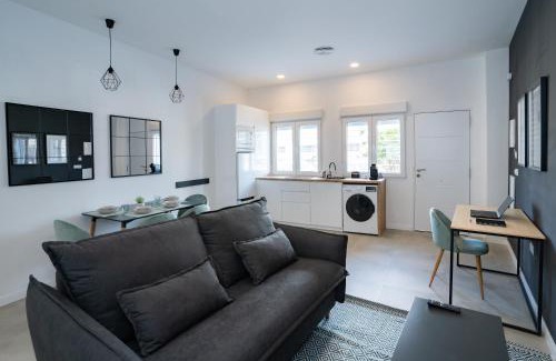 Carretera de Cadiz Apartment | Nomad Malaga - Airport I